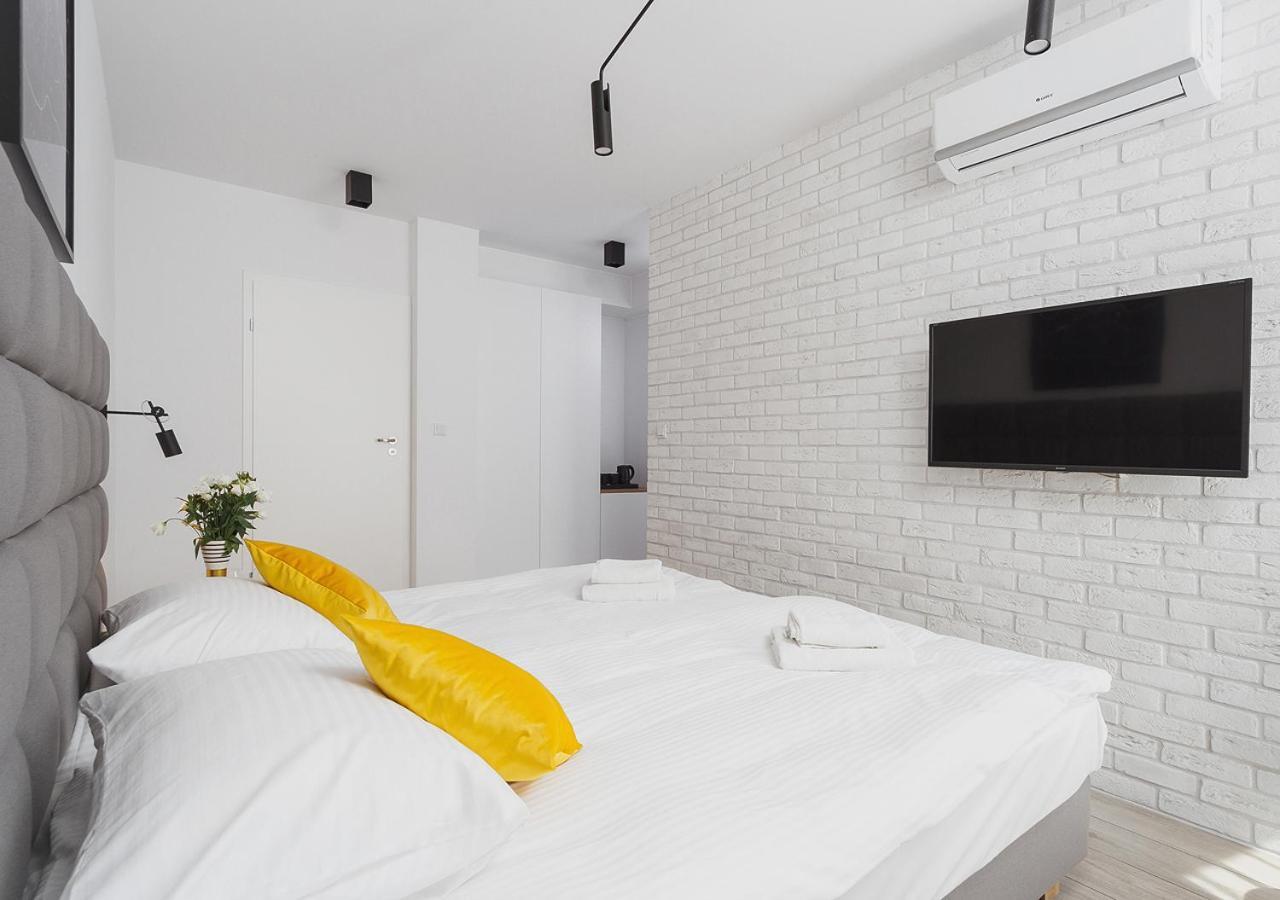 كراكوفيا Aaron Aparthotel المظهر الخارجي الصورة