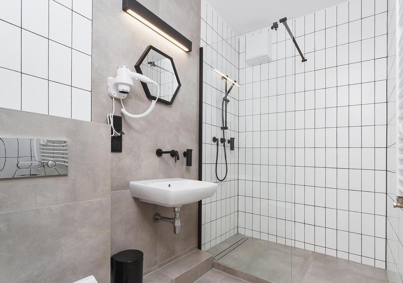 كراكوفيا Aaron Aparthotel المظهر الخارجي الصورة